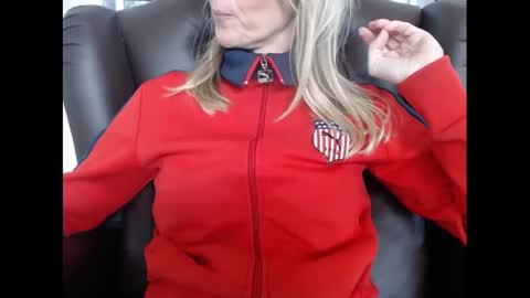 Snapshot of hornyssima chatting on 09/28/25, 02:00 Hornyssima online show from 09/28/25, 02:00