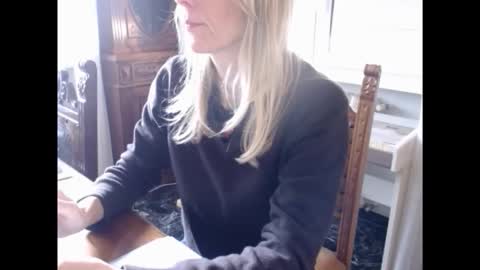 Snapshot of hornyssima chatting on 11/11/25, 09:09 Hornyssima online show from 11/11/25, 09:09