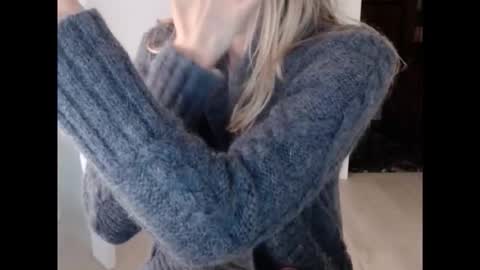 Snapshot of hornyssima chatting on 11/26/25, 08:59 Hornyssima online show from 11/26/25, 08:59