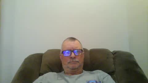 Snapshot of hot4tightholes chatting on 12/30/24, 03:13 hot4tightholes online show from 12/30/24, 03:13