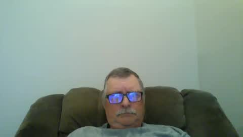 Snapshot of hot4tightholes chatting on 02/25/25, 02:11 hot4tightholes online show from 02/25/25, 02:11