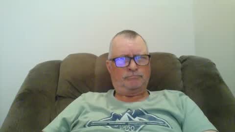 Snapshot of hot4tightholes chatting on 03/06/25, 02:51 hot4tightholes online show from 03/06/25, 02:51