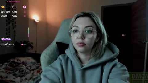   online show from 10/13/25, 09:15