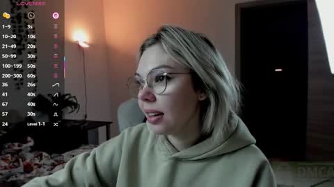   online show from 10/15/25, 08:53