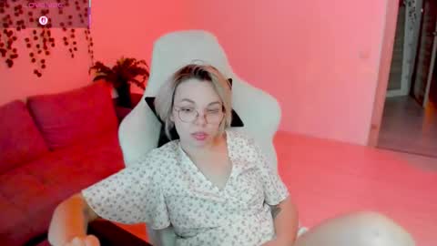   online show from 11/04/25, 03:11