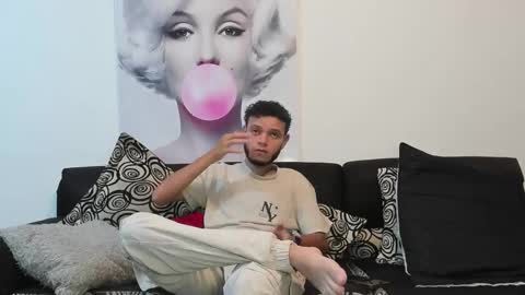 Snapshot of hot_bad_boy69 chatting on 10/15/25, 08:31 hot bad boy69 online show from 10/15/25, 08:31