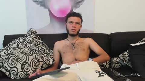 Snapshot of hot_bad_boy69 chatting on 10/25/25, 06:13 hot bad boy69 online show from 10/25/25, 06:13