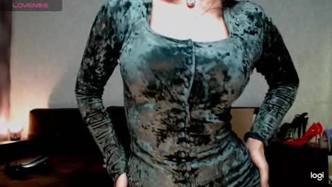 Liza online show from 10/28/25, 09:06