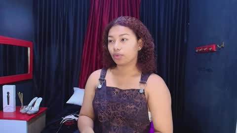 Snapshot of hot_chocolate_4u chatting on 12/02/24, 12:07 hot chocolate 4u online show from 12/02/24, 12:07