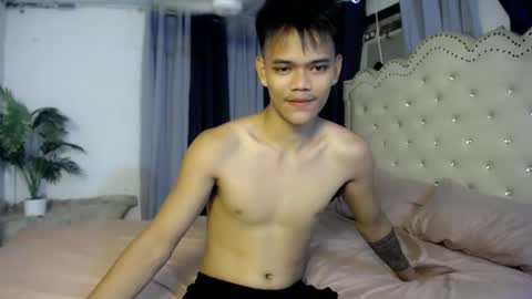 Snapshot of hot_fucker_ chatting on 11/19/25, 08:25 hot_fucker_ online show from 11/19/25, 08:25