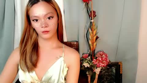 Snapshot of hot_n_spicy69 chatting on 01/27/25, 12:58 SWEET AGATHA online show from 01/27/25, 12:58