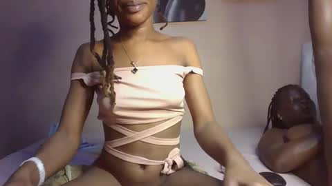 hot petite100 online show from 10/09/25, 09:02