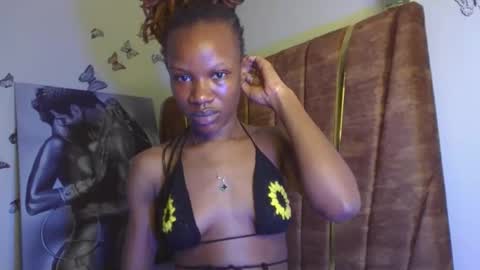 hot petite100 online show from 10/25/25, 09:53