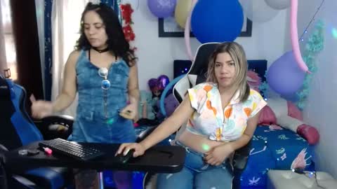 Snapshot of hot_sexy_bunny chatting on 01/25/25, 12:37 hot sexy bunny online show from 01/25/25, 12:37