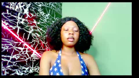 Snapshot of hot_stellaa chatting on 01/04/25, 06:09 Stella online show from 01/04/25, 06:09