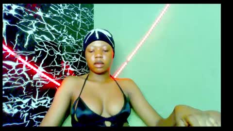 Snapshot of hot_stellaa chatting on 01/07/25, 05:20 Stella online show from 01/07/25, 05:20