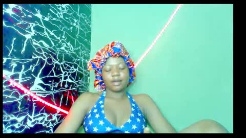 Snapshot of hot_stellaa chatting on 01/10/25, 10:25 Stella online show from 01/10/25, 10:25
