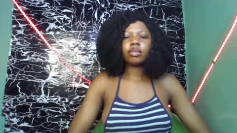 Snapshot of hot_stellaa chatting on 01/24/25, 11:45 Stella online show from 01/24/25, 11:45