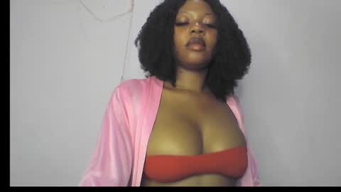 Snapshot of hot_stellaa chatting on 09/18/25, 11:07 Stella online show from 09/18/25, 11:07