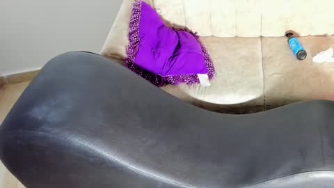 LUCY-GAFAS-KOAJ AND MODERATOR SKYLER online show from 01/18/25, 06:56