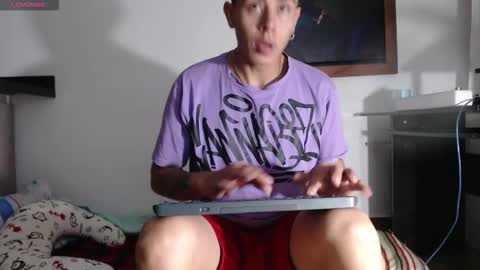 hot_twinks83 online show from 11/10/25, 06:45