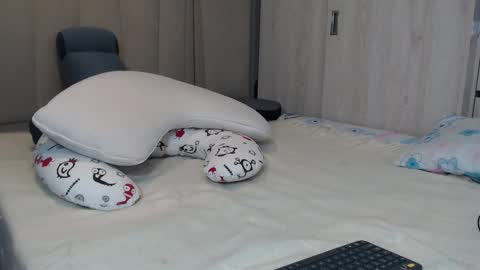 hot_twinks83 online show from 11/15/25, 11:07