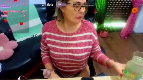 Snapshot of hotanalorena69 chatting on 03/07/25, 10:13 Lisa online show from 03/07/25, 10:13