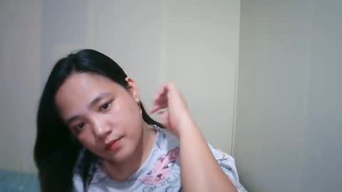 Snapshot of hotbabymomma chatting on 02/18/25, 08:27 Lynn online show from 02/18/25, 08:27