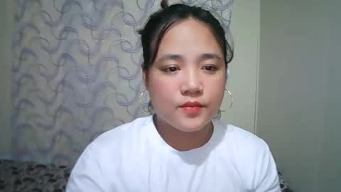 Snapshot of hotbabymomma chatting on 03/06/25, 05:14 Lynn online show from 03/06/25, 05:14
