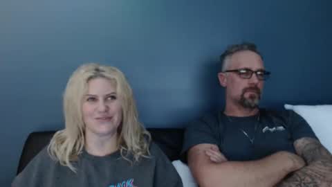 Alex  Bella online show from 11/22/25, 01:32