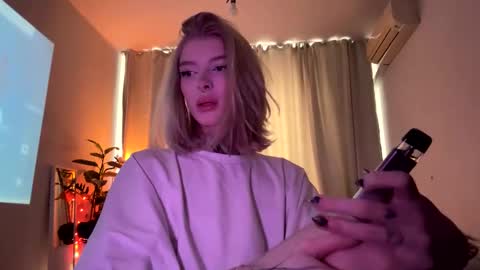 Snapshot of hotchubently chatting on 03/03/25, 07:43 hotchubently online show from 03/03/25, 07:43