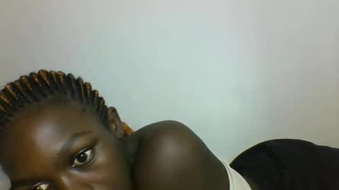 VICTORIA online show from 10/08/25, 07:11