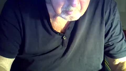 Snapshot of hotejok chatting on 10/22/25, 11:37 hotejok online show from 10/22/25, 11:37