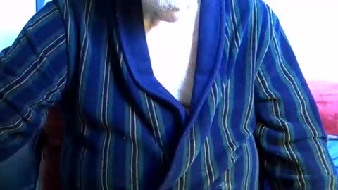 Snapshot of hotejok chatting on 11/19/25, 11:32 hotejok online show from 11/19/25, 11:32