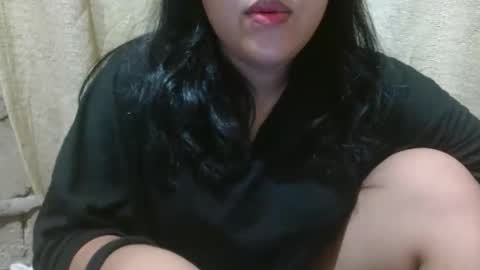 hotiemorenagurl18 online show from 10/17/25, 05:10