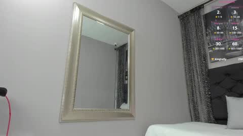 Snapshot of hotkoljeixxx chatting on 02/01/25, 02:37 Hotkoljei online show from 02/01/25, 02:37