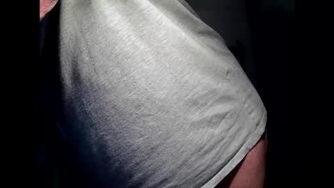 Snapshot of hotmassage50 chatting on 03/12/25, 10:48 hotmassage50 online show from 03/12/25, 10:48