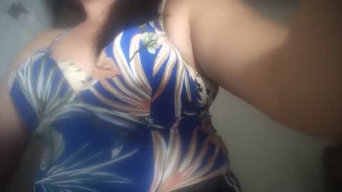 Snapshot of hotmatureladyxxx chatting on 12/24/24, 06:33 hotmatureladyxxx online show from 12/24/24, 06:33