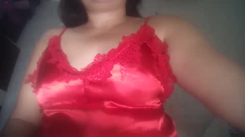 Snapshot of hotmatureladyxxx chatting on 02/01/25, 03:39 hotmatureladyxxx online show from 02/01/25, 03:39