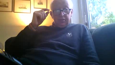 hotmuff99 online show from 11/03/25, 02:18