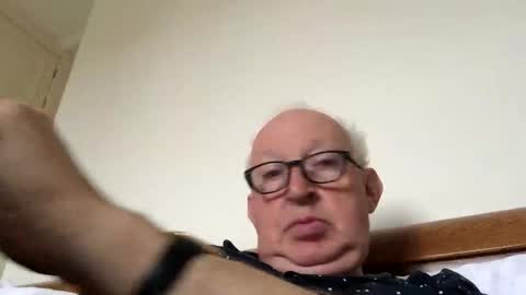 hotmuff99 online show from 11/05/25, 08:47