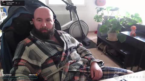 Hotokkar online show from 10/19/25, 09:21