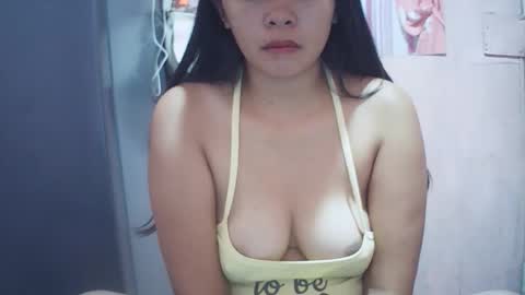 hotpink4u04 online show from 10/30/25, 10:10