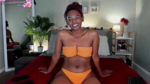 Snapshot of hotstellaa chatting on 10/09/25, 08:34 Hot Stella online show from 10/09/25, 08:34