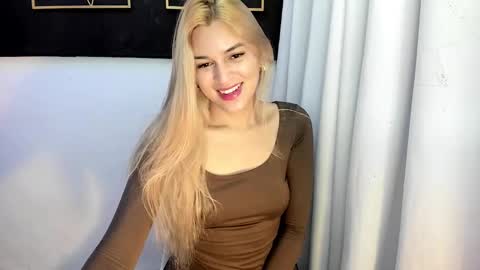 STELLA online show from 10/13/25, 09:04