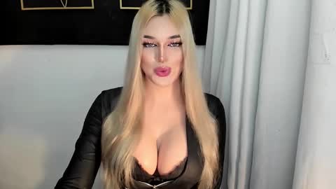 STELLA online show from 11/17/25, 06:30