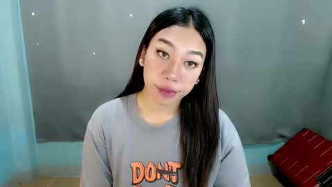 Snapshot of hott_cumforyou chatting on 02/20/25, 12:19 jelaigrande  online show from 02/20/25, 12:19