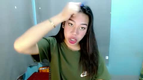 Snapshot of hott_cumforyou chatting on 02/25/25, 12:36 jelaigrande  online show from 02/25/25, 12:36