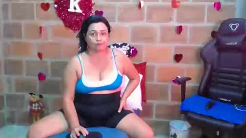 Snapshot of hottasttywoman chatting on 02/07/25, 07:06 victorya karolyna online show from 02/07/25, 07:06