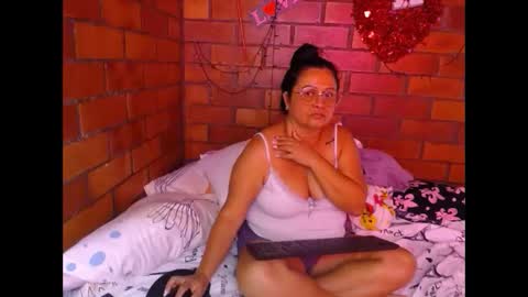 Snapshot of hottasttywoman chatting on 09/16/25, 03:46 victorya karolyna online show from 09/16/25, 03:46